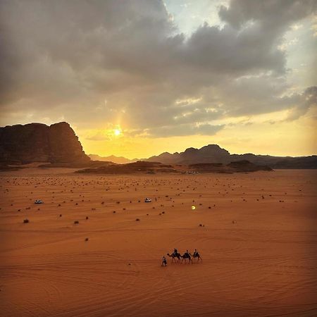 Rum Solaris Bubbles Camp Wadi Rum Exterior photo