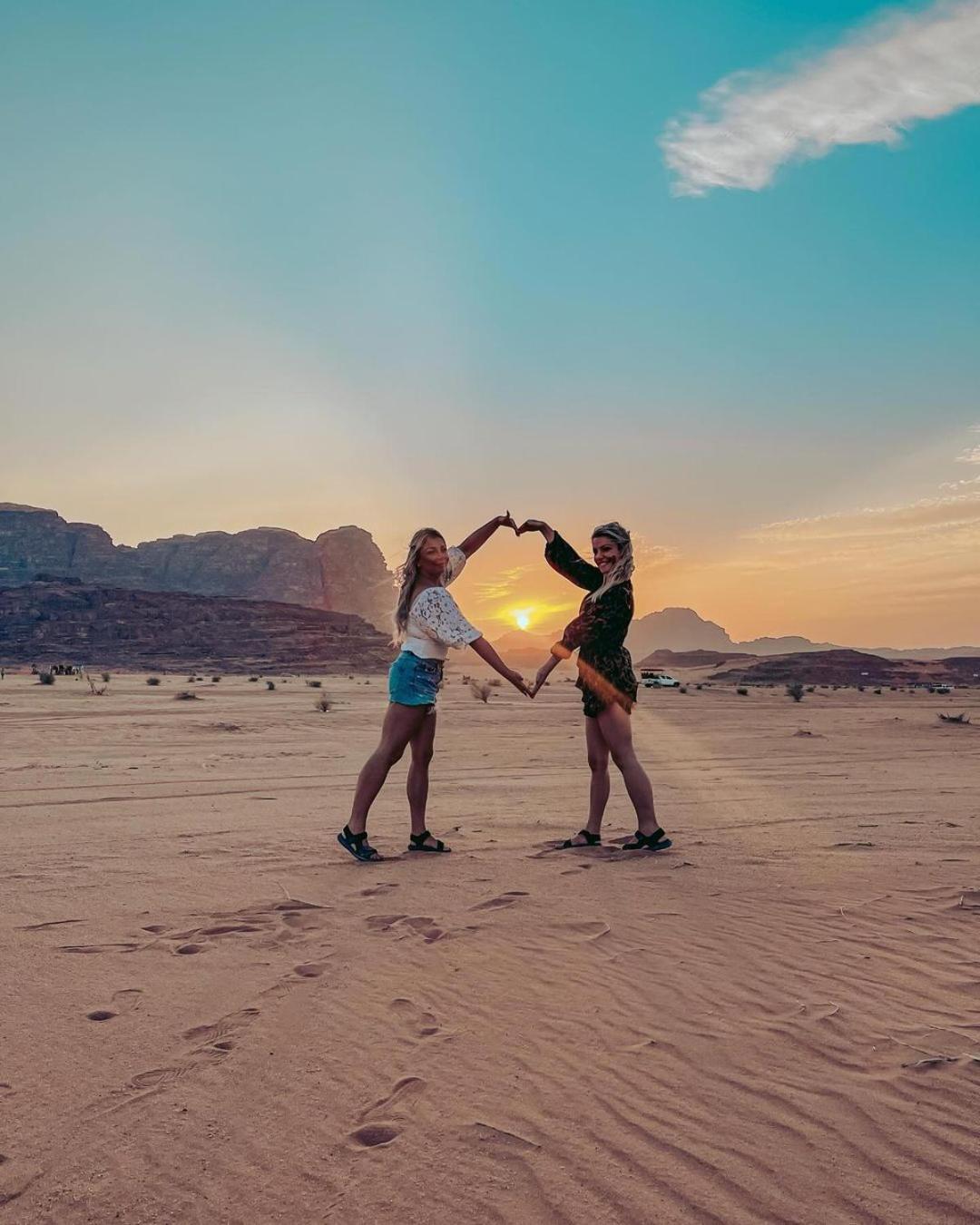 Rum Solaris Bubbles Camp Wadi Rum Exterior photo