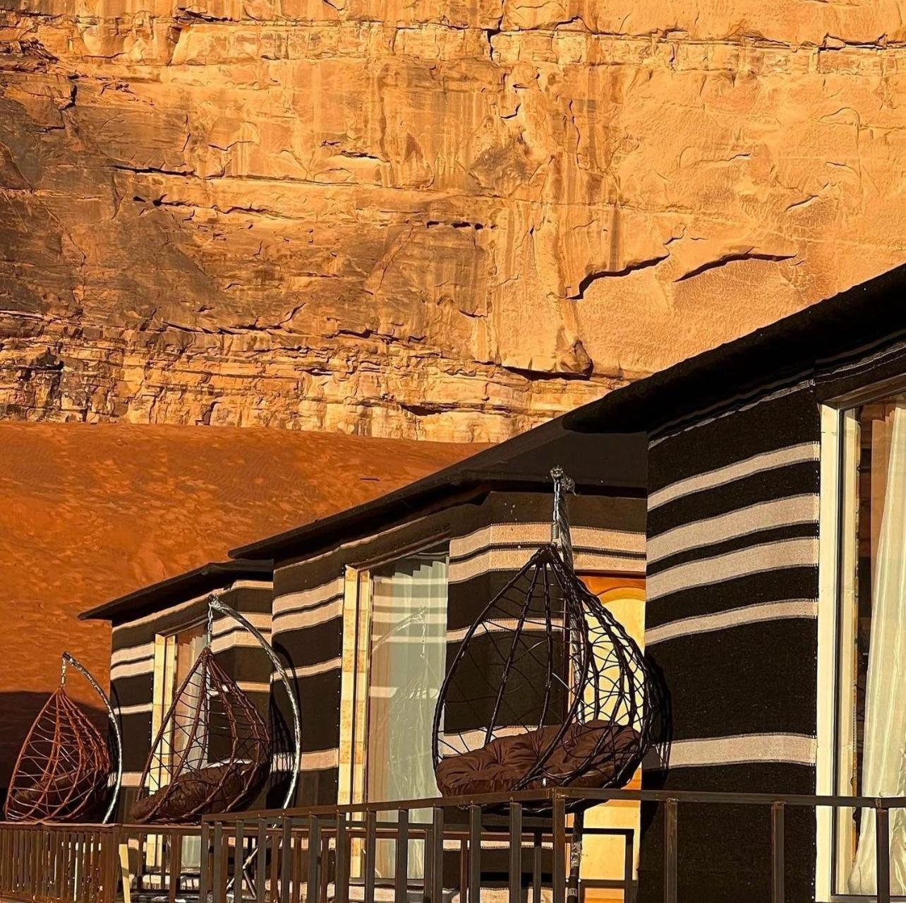 Rum Solaris Bubbles Camp Wadi Rum Exterior photo