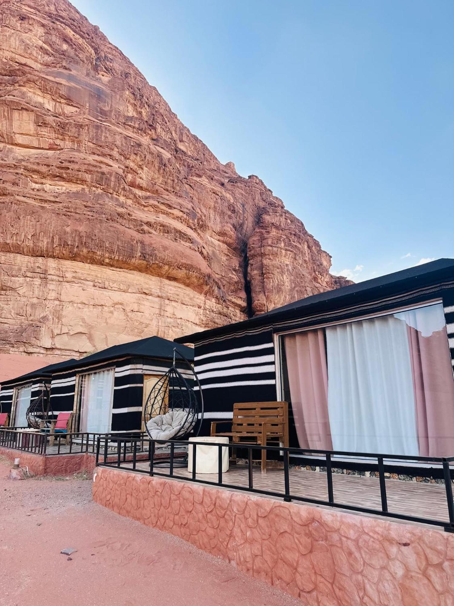 Rum Solaris Bubbles Camp Wadi Rum Exterior photo