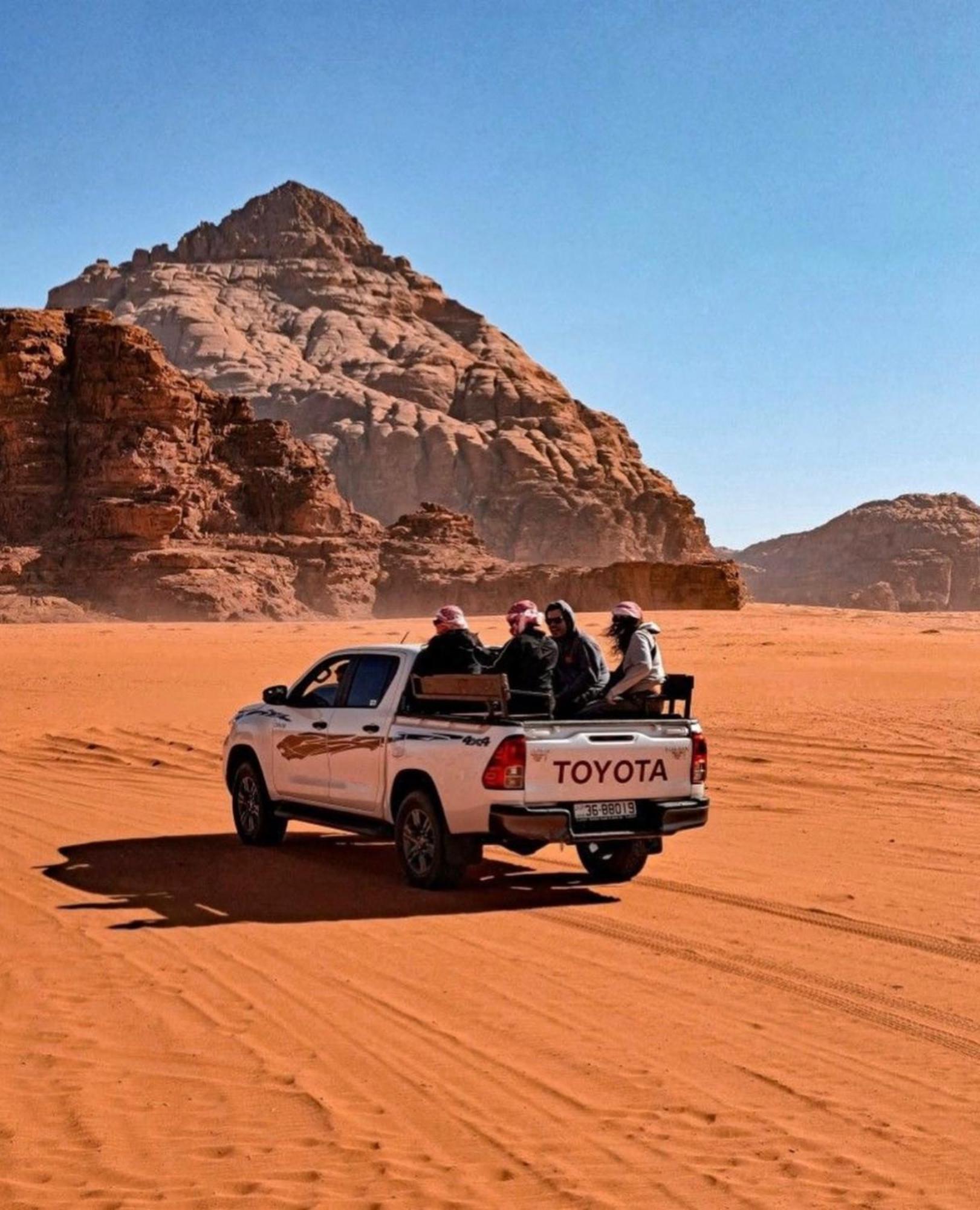 Rum Solaris Bubbles Camp Wadi Rum Exterior photo